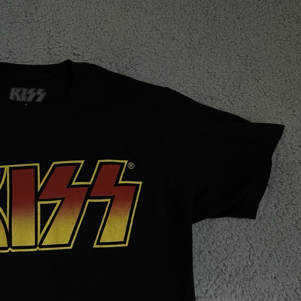 KISS Tee Shirt Mens Size Medium Rock And Roll Grunge Metal - Picture 5 of 11